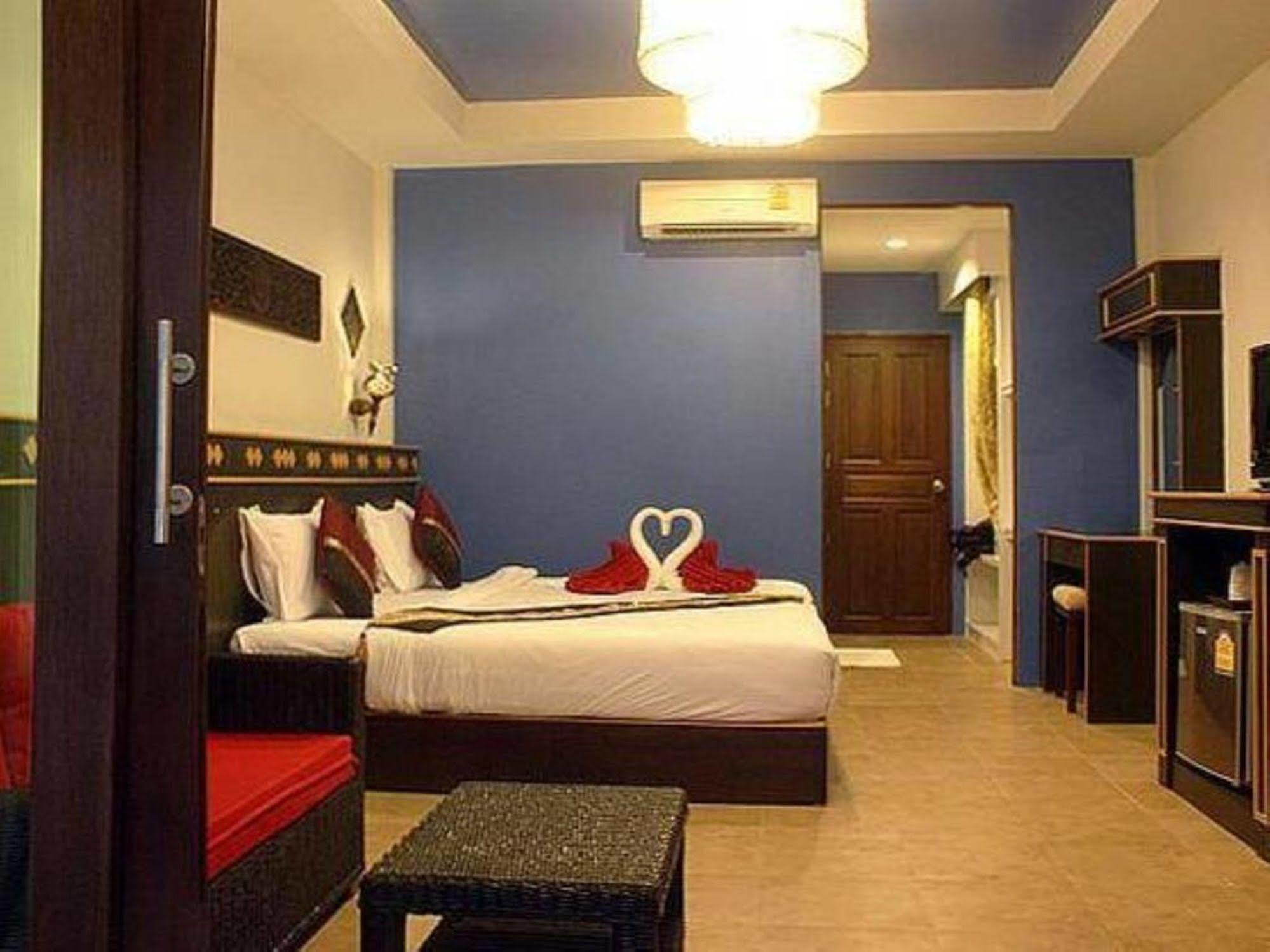 Simple Life Resort Тау Экстерьер фото